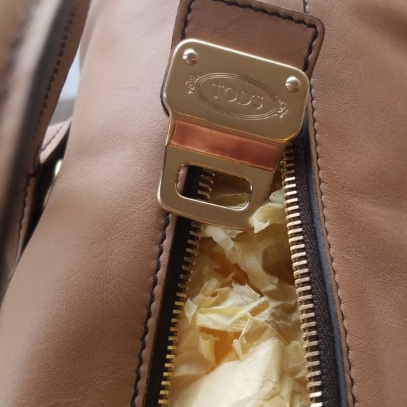 Tod's leather tote- brand new! - Picture 2 of 3
